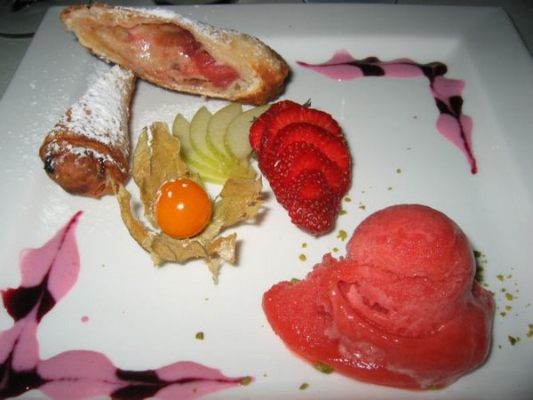 2005-06-01f Dessert.JPG