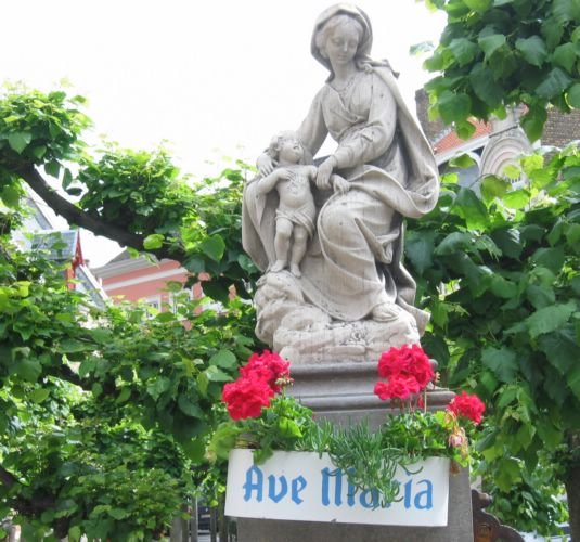 2005-06-04d Ave Maria.JPG