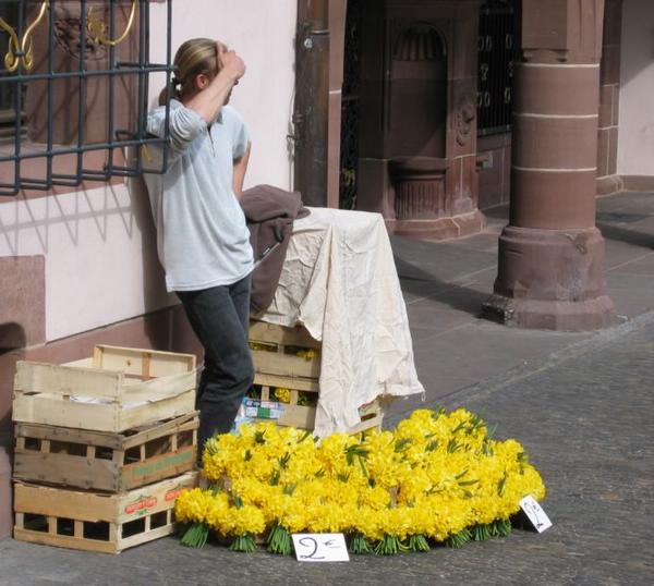 2003-03-29b Flower Vendor.JPG