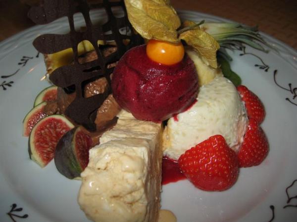 2003-11-04d Dessert.JPG