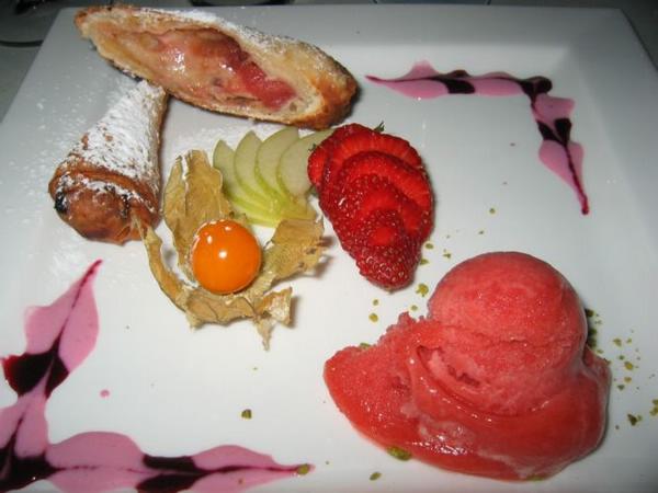 2005-06-01f Dessert.JPG